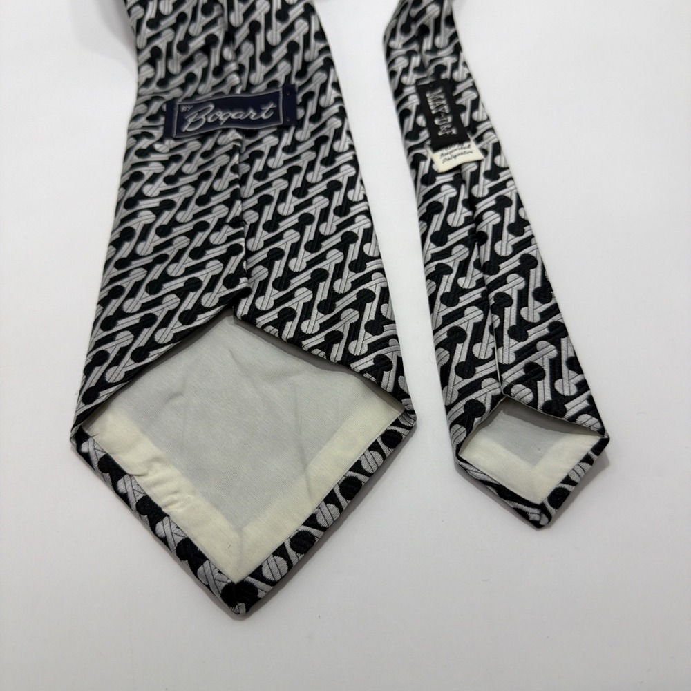Vintage Bogart 100% Polyester Knit Fat Wide Necktie Black Gray 54"x4.5" Tie - Picture 2 of 6